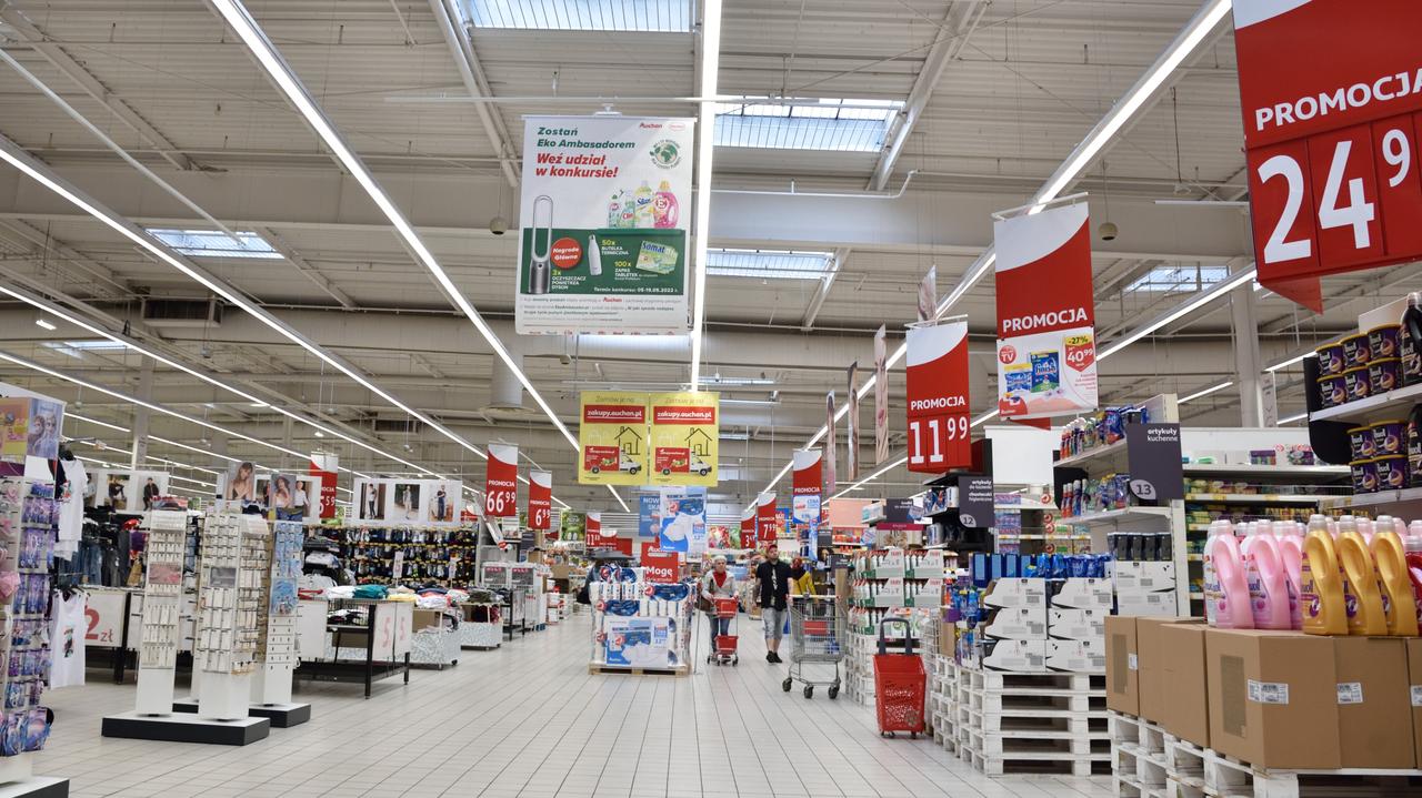 Easter 2025. Biedronka, Lidl, Żabka, Kaufland, Carrefour, Dino, Netto