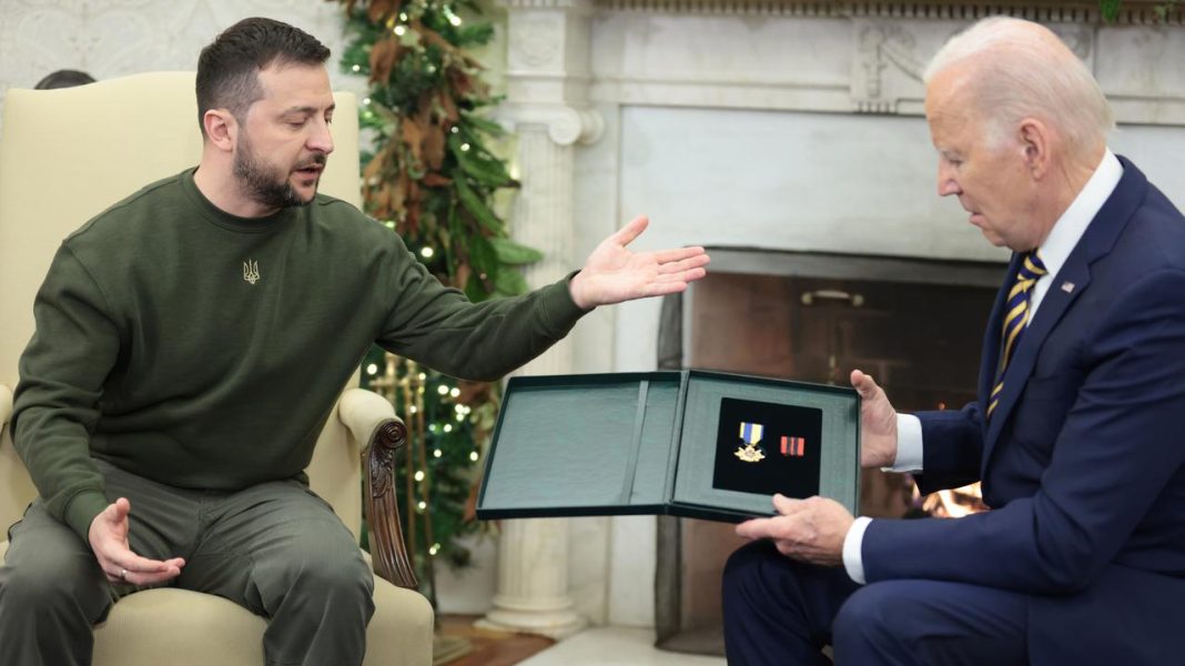 USA. Volodymyr Zelensky in Washington. A gift for Joe Biden. The president of the United States made a promise - Polish News