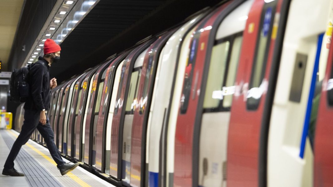 Air on London Tube community polluted with steel particles sufficiently  small to enter human bloodstream | UK Information - Polish News