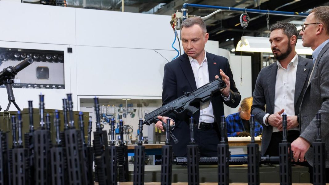 Andrzej Duda in the Weapons Factory 