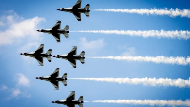 Swedish fighter jets begin mission over Poland to protect logistics hub