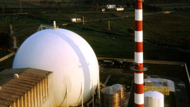 Poland pushes back launch of first two nuclear plants to 2036 and 2040